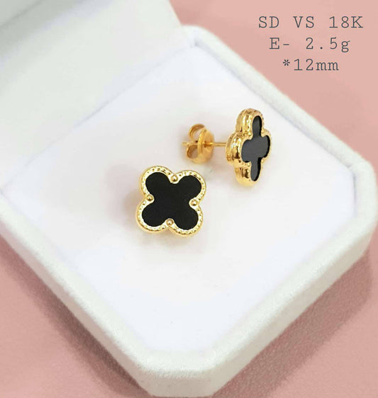 18K solid gold clover stud earrings, weighing 2.5 grams with a 12mm face size